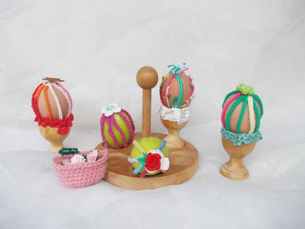Gehäkelte Eierkleider (abnehmbar), Umhäkelte Eier, Osterschmuck, Mutti häkelt, Kids dekorieren, toll für Anfänger - Bild 4