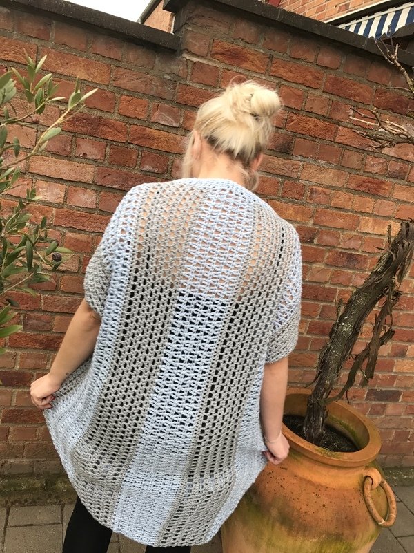 Häkelanleitung Kurzarm-Seelenwärmer "Wolkengeflüster" - ohne lästiges Nähen - jede Größe