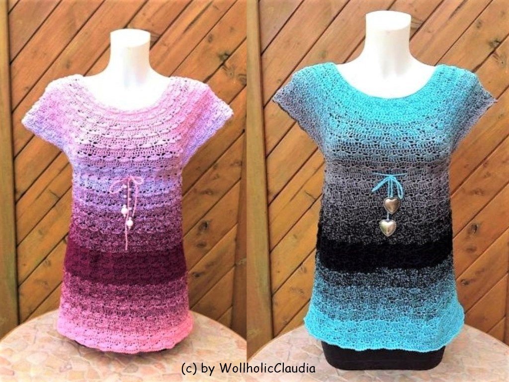 Zwei gehäkelte Damen-Tuniken mit Farbverlauf (Pink-Lila und Türkis-Schwarz) auf Schaufensterpuppen