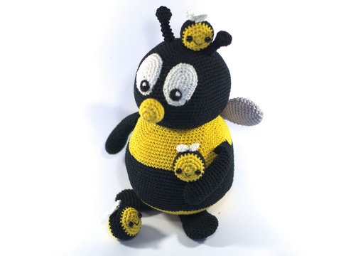 Haekelicious Hummel mit Babys / Biene