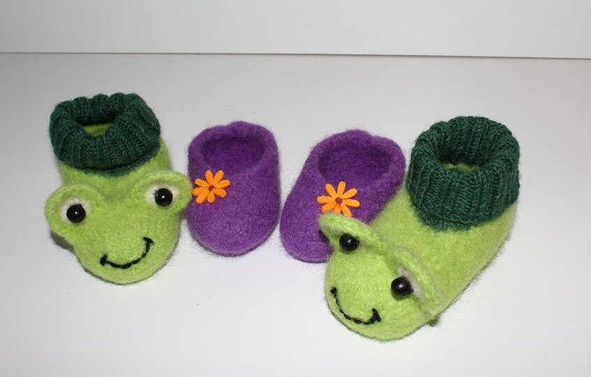 Hausschuhe Gr. 18 - 43, Erdbeere, Frosch, Maus, gestrickt und gefilzt #145