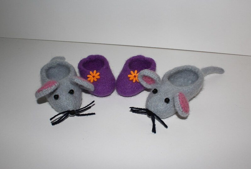 Hausschuhe Gr. 18 - 43, Erdbeere, Frosch, Maus, gestrickt und gefilzt #145