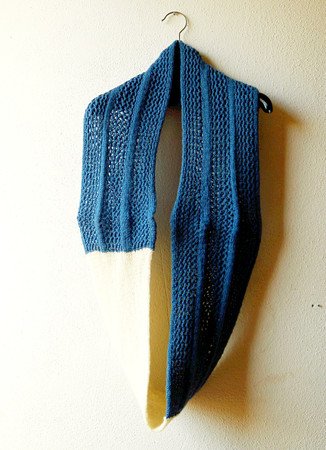 Infinity Scarf Knitting Pattern "Veiled in Clouds", cowl in two colors