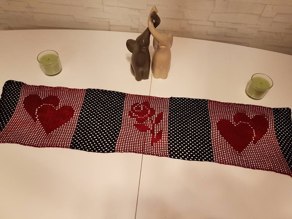 Tablerunner Romance - Image 2