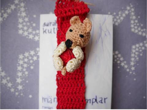 Lesezeichen spielendes Hündchen