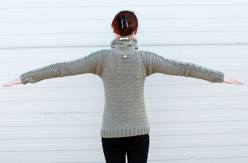 Hoodie with the cable braid pattern  (seamless, raglan), size: XS - XXL