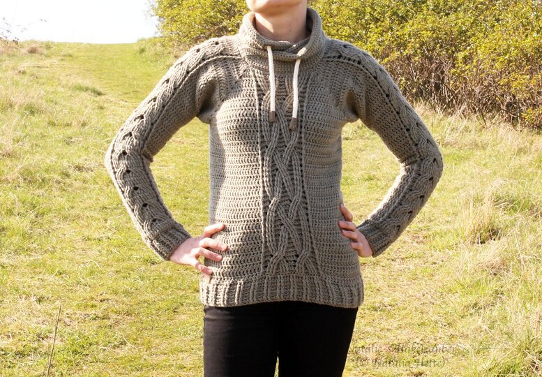 Hoodie with the cable braid pattern  (seamless, raglan), size: XS - XXL