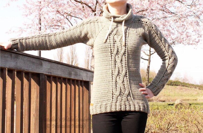 Hoodie with the cable braid pattern  (seamless, raglan), size: XS - XXL