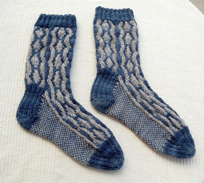 Knitted socks in stranded colorwork "Moonlit Rivers" - Image 7