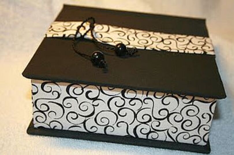 Buchbindeprojekt: "Große Schleifenschachtel"