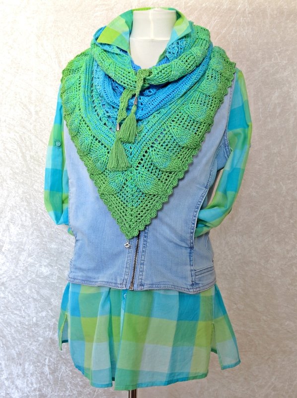 Häkelanleitung Dreieckstuch mit Reliefmuster Blue Lagoon - Bild 5