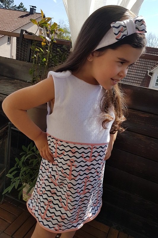 DIY Nähanleitung Mädchenkleid Größe 104-128