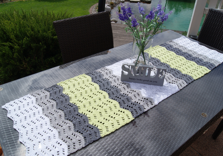 Tischläufer SMILE (Häkel-Anleitung für alle Größen)