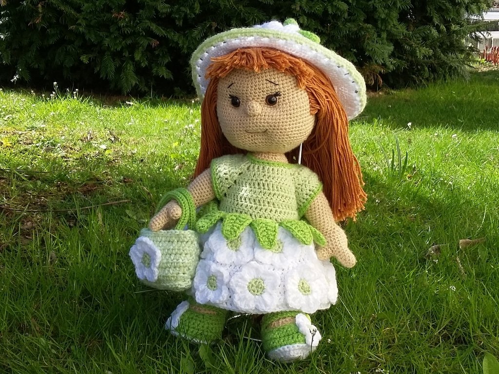 Greta daisies, crochet pattern