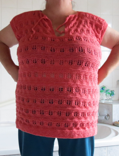 gestr. Top  Eva mit Lochmuster Gr.56