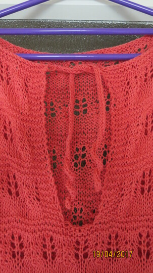 gestr. Top  Eva mit Lochmuster Gr.56