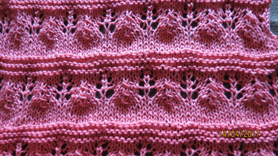 gestr. Top  Eva mit Lochmuster Gr.56