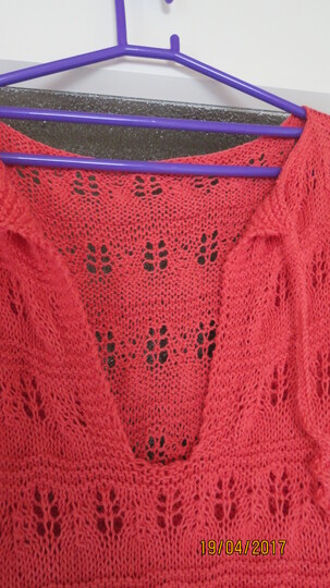 gestr. Top  Eva mit Lochmuster Gr.56