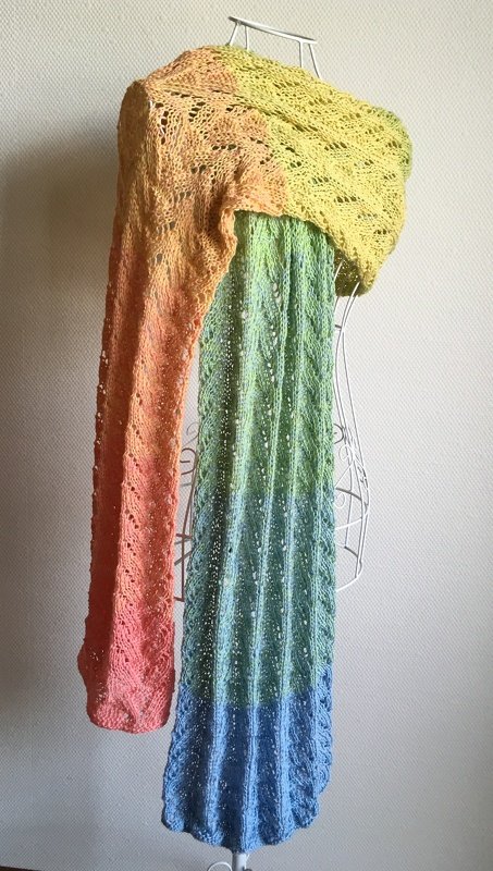 Stola HARMONIKA mit 1 Woolly Hugs BOBBEL stricken