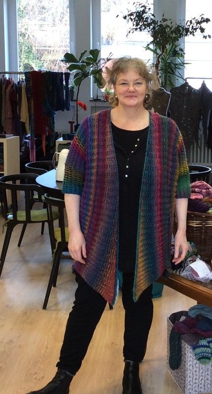 Dolce Vita. Ein federleichtes Jäckchen in A-Linie. - Bild 3