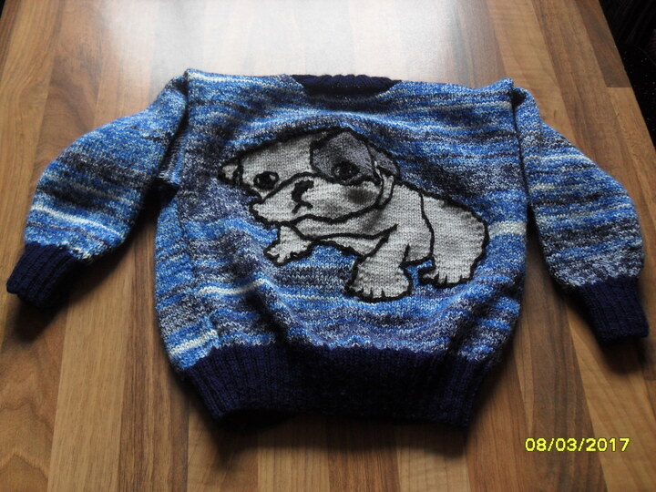 Kinderstrickjacke in Größe 80 - 86 mit Hundemotiv