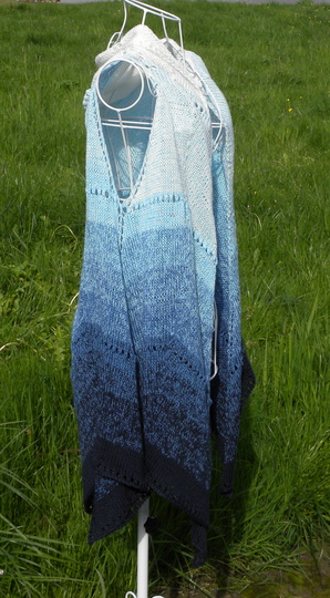 Tuchweste Orkan mit 1 Woolly Hugs Bobbel-Cotton stricken