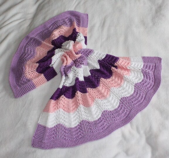 Strickanleitung Babydecke, Plaid, Wellenmuster, Größe ca. 60 x 70 cm, für Anfänger geeignet