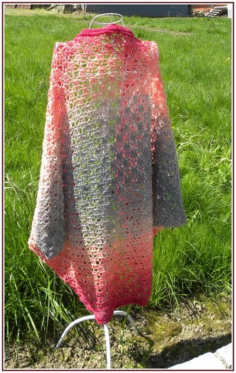 Seelenwärmer BUTTERFLY gehäkelt aus 2 Woolly Hugs BOBBEL-MERINO