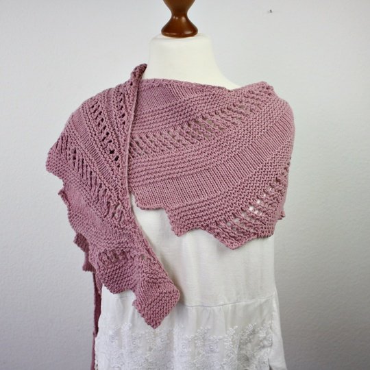 Knitting Pattern Dragon Tail Shawl Soft Drift – Asymmetrical – PDF