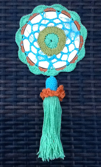 kleiner, süßer Traumfänger mit Quaste