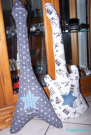 Nähgitarre ~ Gitarre nähen ~ Schnittmuster und Nähanleitung