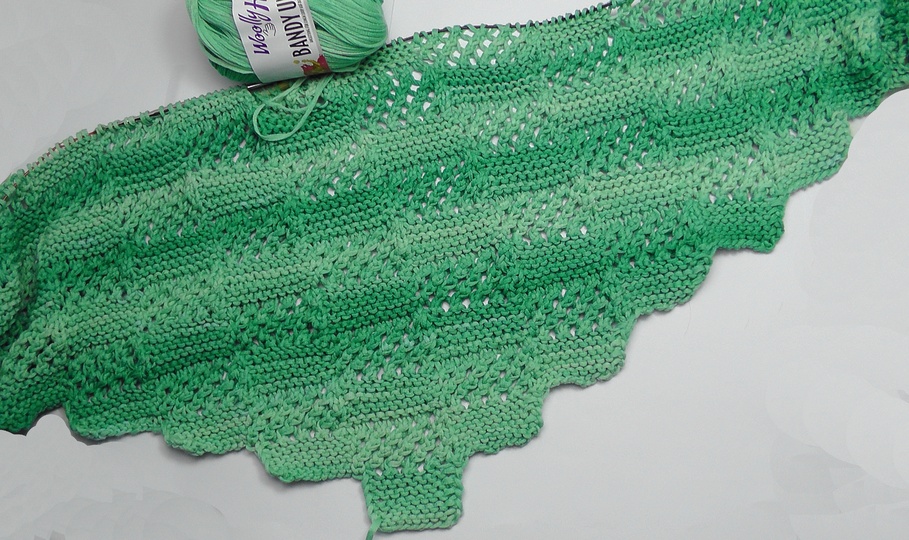 Tuch OLYMPIA stricken aus Woolly Hugs BANDY WISH mit Veronika Hug