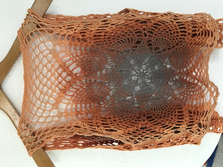 Zipfel-Weste "Blüten-Trio" mit 1 Woolly Hugs BOBBEL häkeln