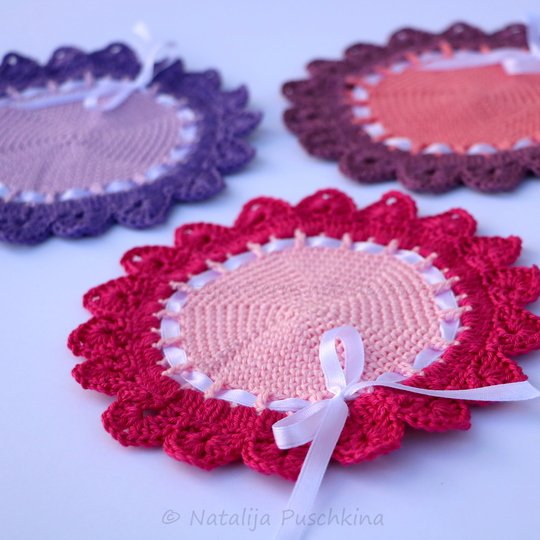 Praktische Tassenuntersetzer - Häkelanleitung für Wollreste