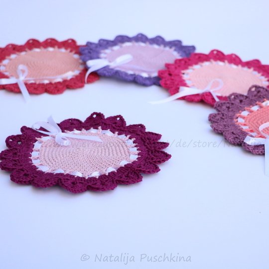 Praktische Tassenuntersetzer - Häkelanleitung für Wollreste