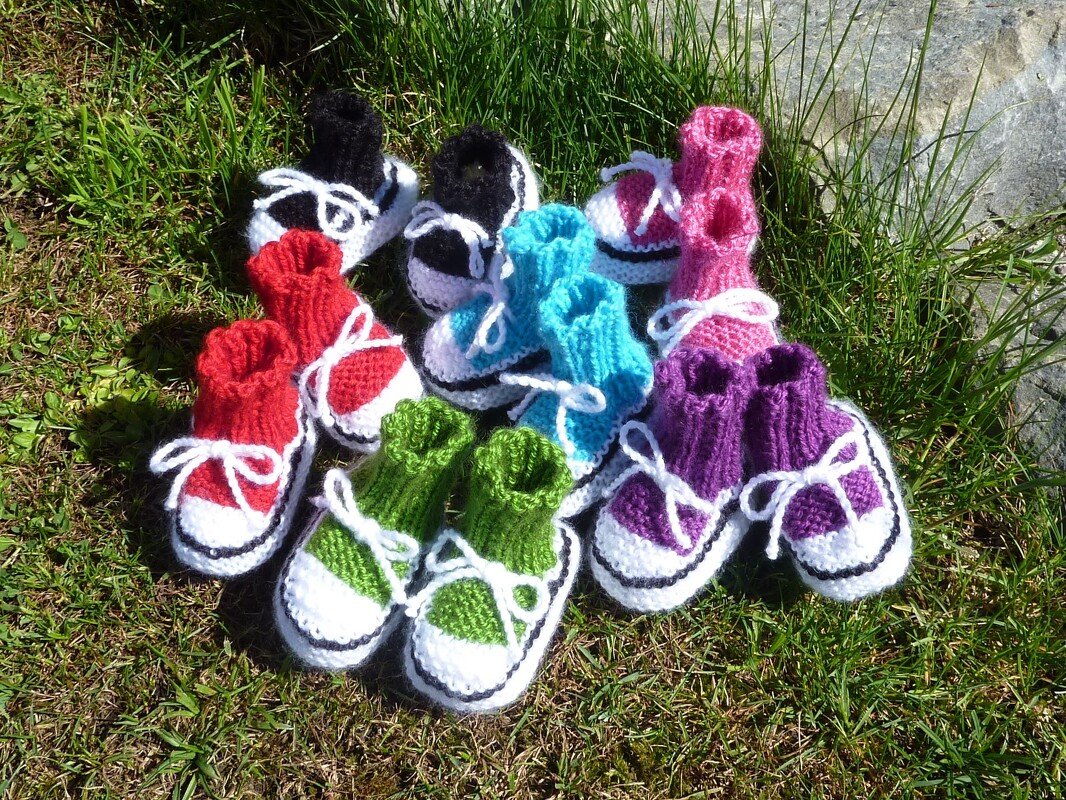 Strickanleitung "Babyschuh im Turnschuh-look" verschiedene Größen 15-22 - Bild 2