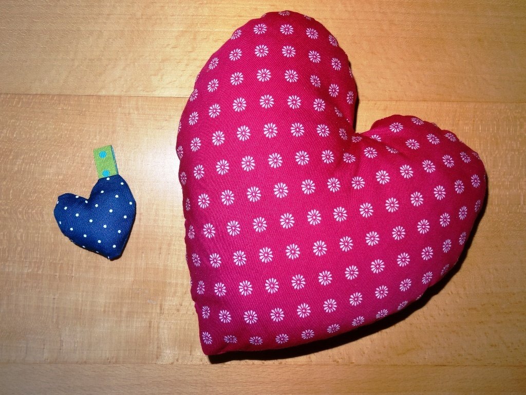 Herz Anhänger + Kissen ITH Freebie