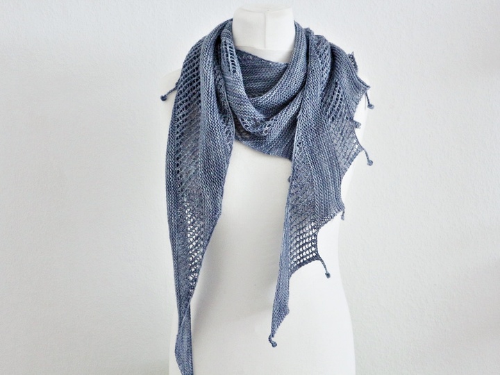 Strickanleitung Tuch Drachenschwanz - einfaches Tuch mit Lochmuster