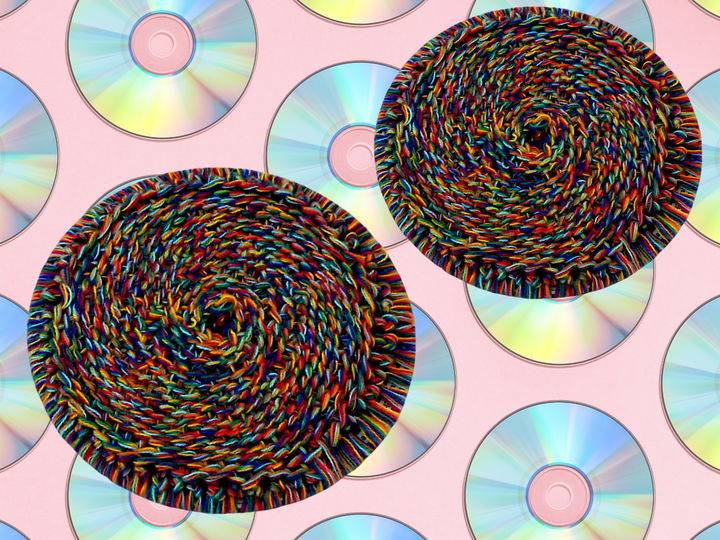 Crocheted coaster in Bosnian style