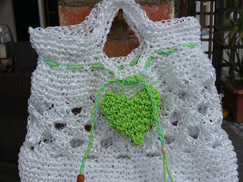 Häkelanleitung für wasserfeste Strandtasche