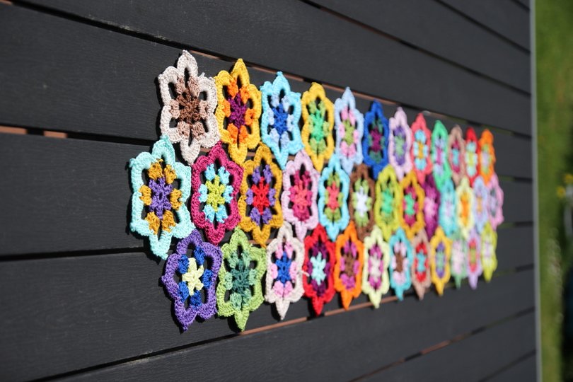 crochet pattern saucer, table runner "Mandala"