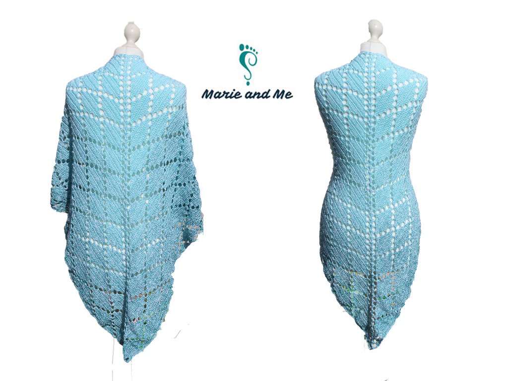 Aquamarim - triangle shawl suitable for beginners (crocheting)
