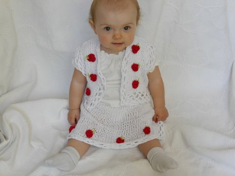 Strickanleitung Kinderkostüm für alle Größen leicht anzupassen Rosentraum