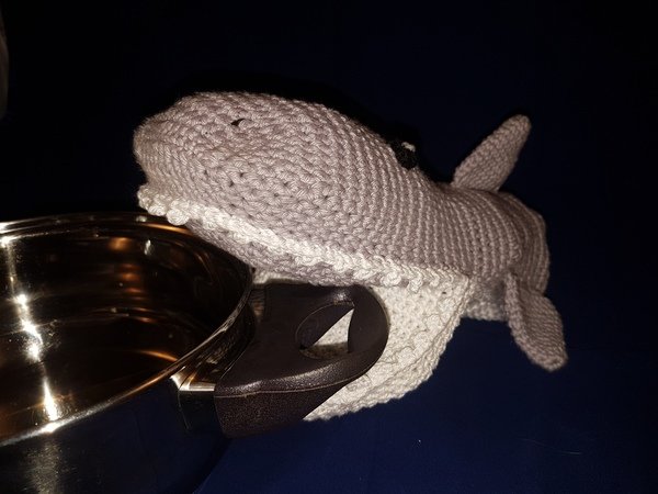 Crochet pattern Shark oven gloves/potholders