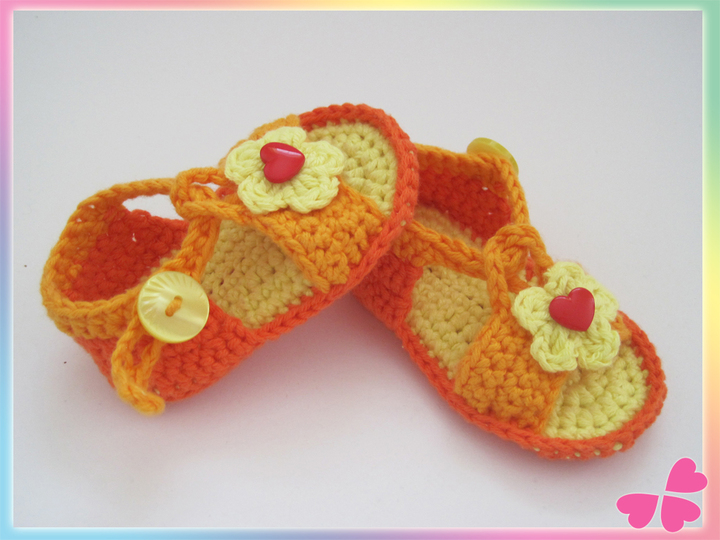 Häkelanleitung: Baby Sandalen mit Blume (Frühchen bis 1 Jahr)