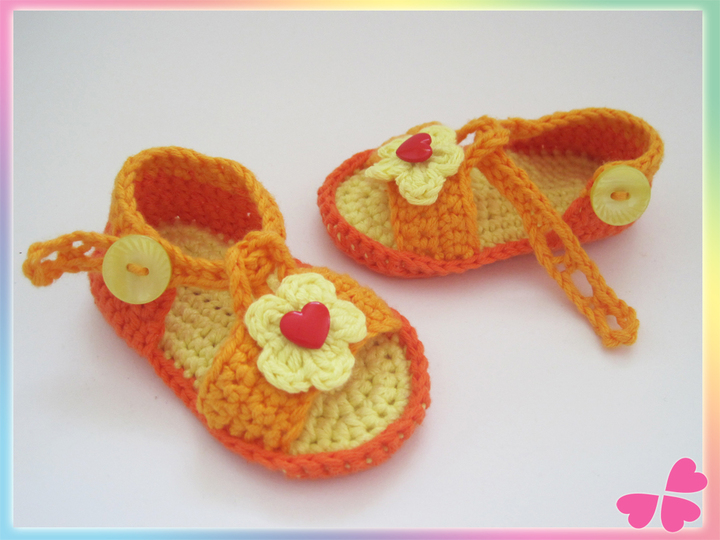 Häkelanleitung: Baby Sandalen mit Blume (Frühchen bis 1 Jahr)