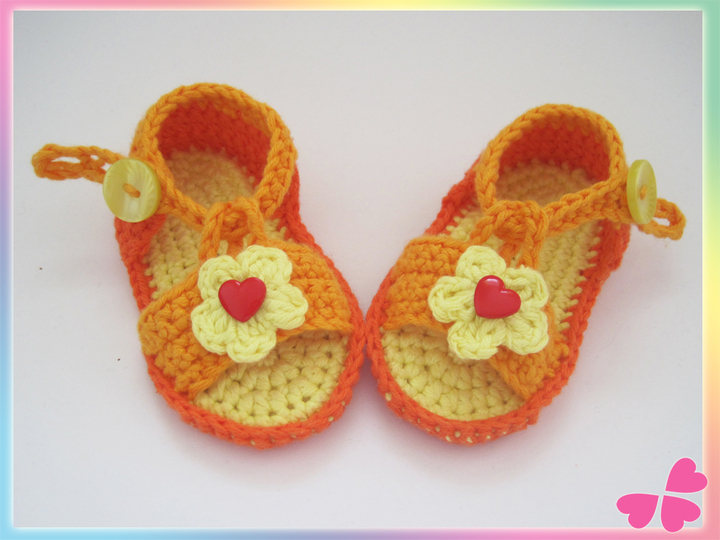 Häkelanleitung: Baby Sandalen mit Blume (Frühchen bis 1 Jahr)