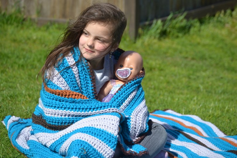 - CUDDLY - Kuscheldecke, Stranddecke, Tagesdecke für jedes Garn und jede Größe häkeln