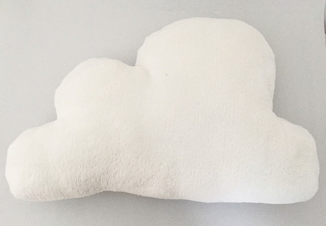 Wolkenkissen Mit Gesicht Und Namen