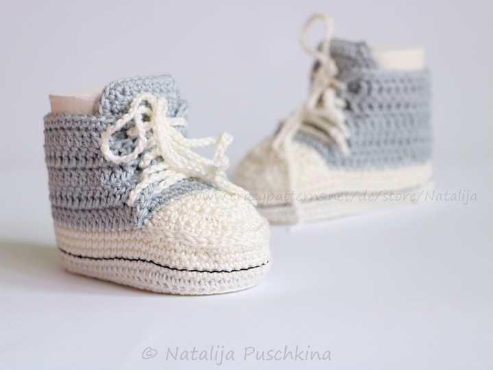 Häkelanleitung für Baby Schuhe in 3 Größen (0-12 Monaten)